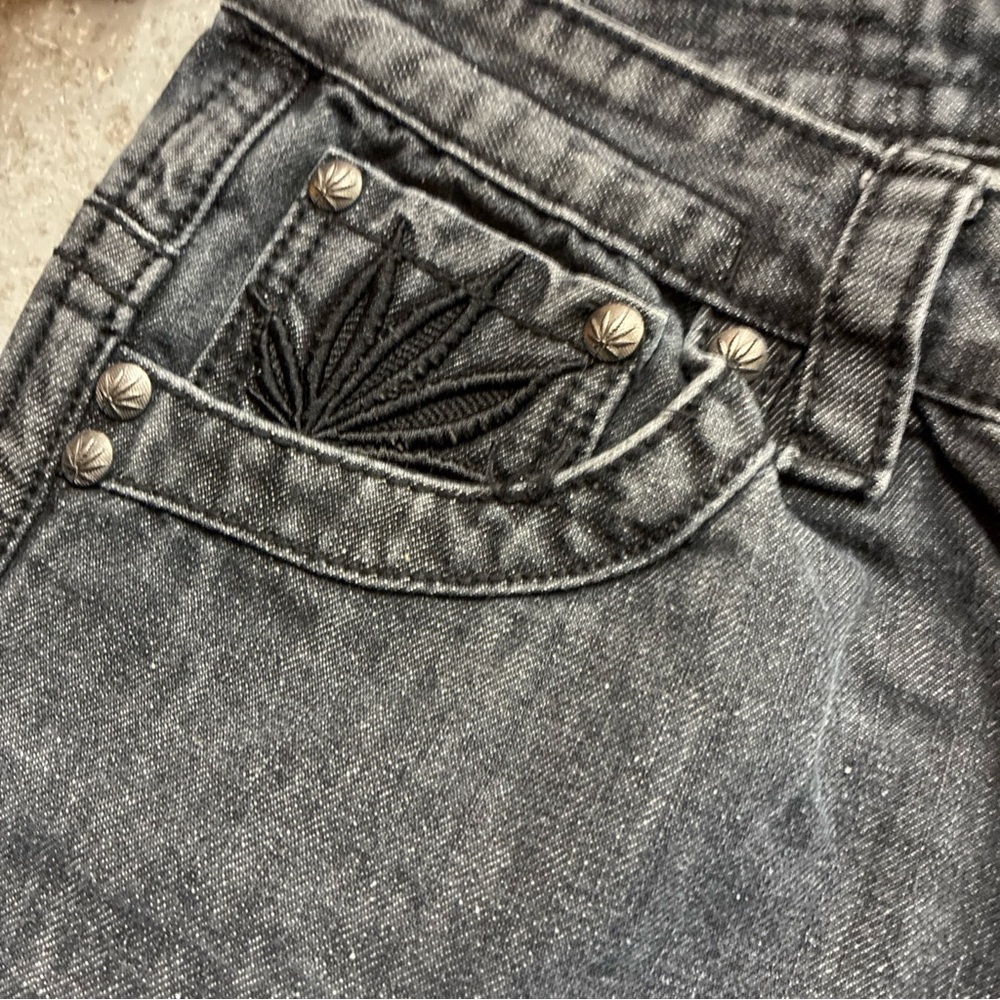 Victorious Y2K men’s urban culture street ware black jeans with Mary Jane Leaf